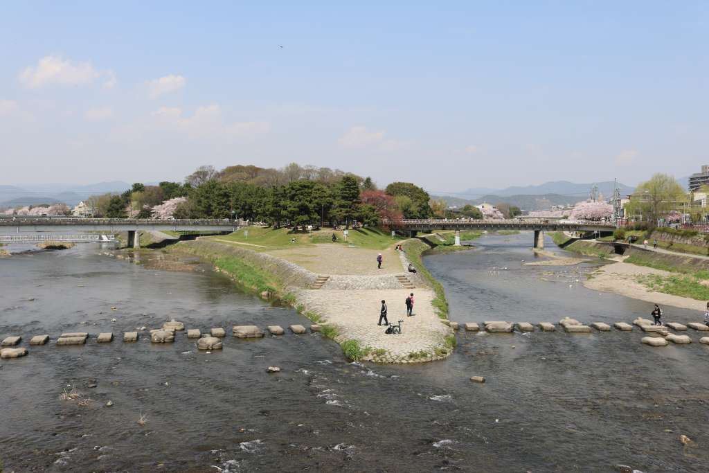 IMG_1381 京都での旅の疲れを癒すなら高野川と賀茂川の合流スポットで一息を