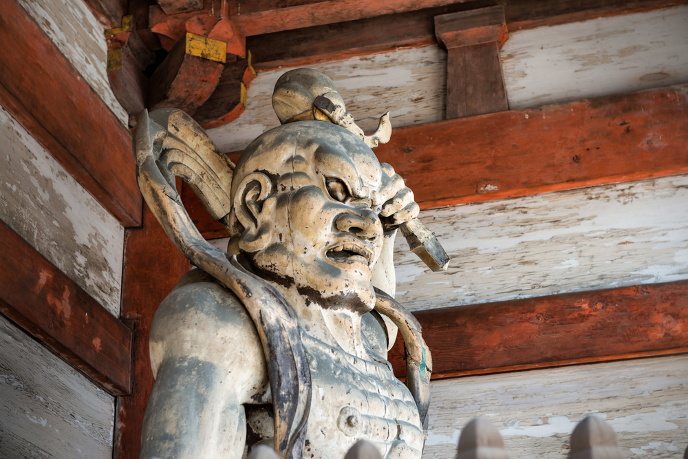Ninnaji, The great Temple Guarded by the Kongourikishi Statue
