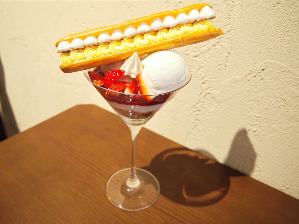 Enjoy the beautiful and elegant parfait at SUGiTORA