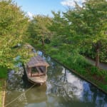 伏見の風情ある景色を、運河から眺める水上散策「伏見十石舟・三十石船」