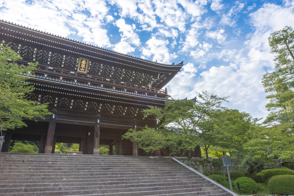 四季折々の表情を見せる日本の屈指の風景。「知恩院」