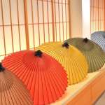 吐露氣息的和風伴隨著京都的美學指向未來。 300年曆史的和傘老舖「京都和傘屋 辻倉」
