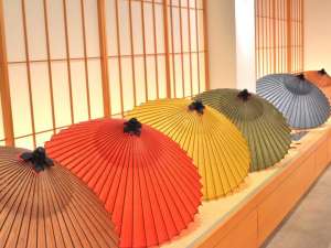 息づく和の心、京の美意識を未来に繋いでゆく。300年続く和傘の老舗「京都和傘屋  辻倉」