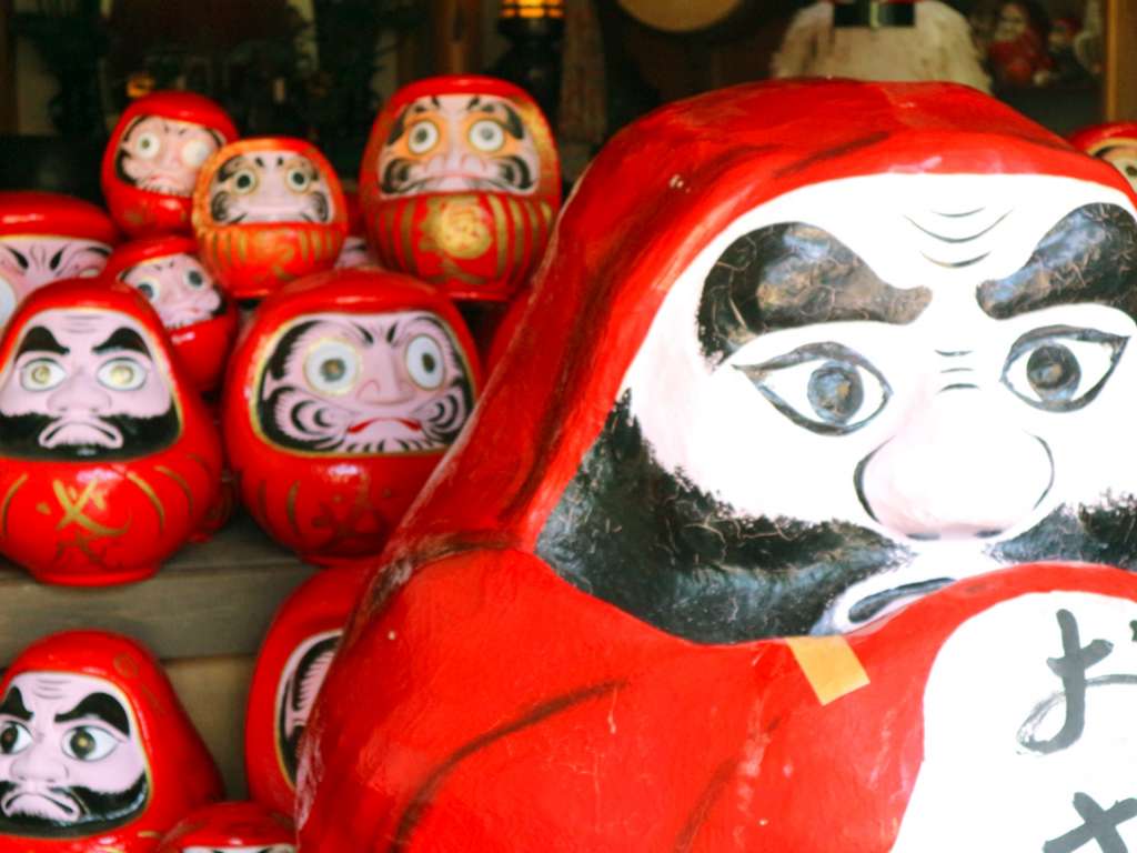 Around 8000 Daruma dolls gathering at the gentle and friendly Daruma temple ”Horin-ji”