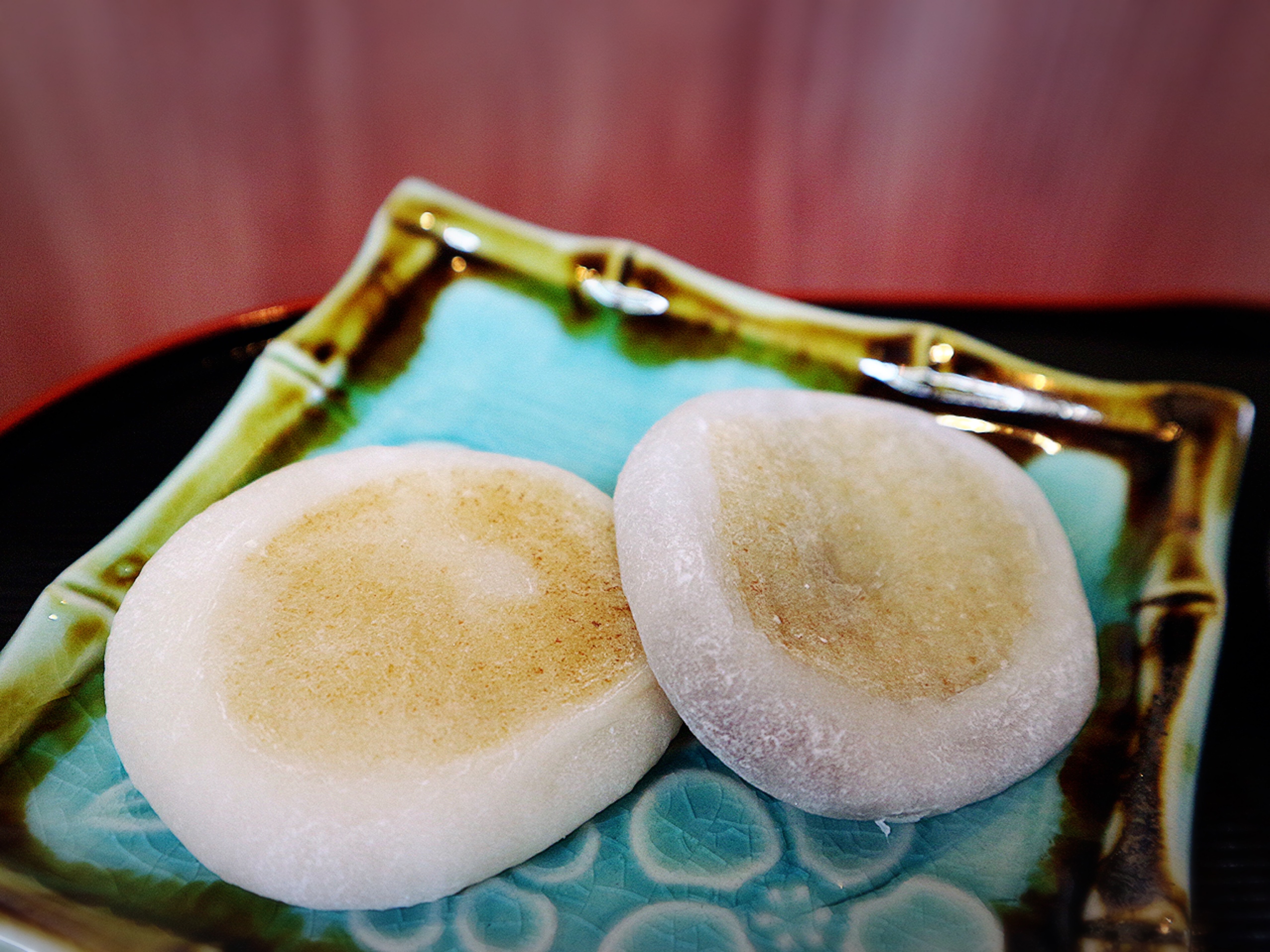 The specialty ”Rokujo Oyakimochi” (Roasted Rice Cake)