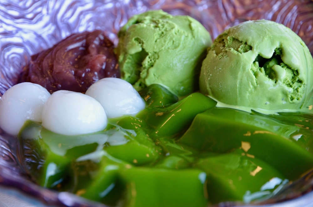 Your mouth will be enchanted too by the Matcha sweets you can enjoy at Kyoto Station 