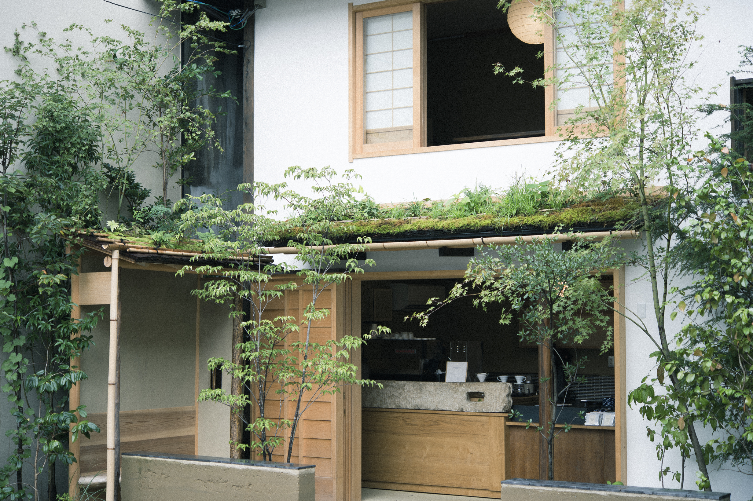 京都の街巡りのお供にコーヒーはいかがですか？