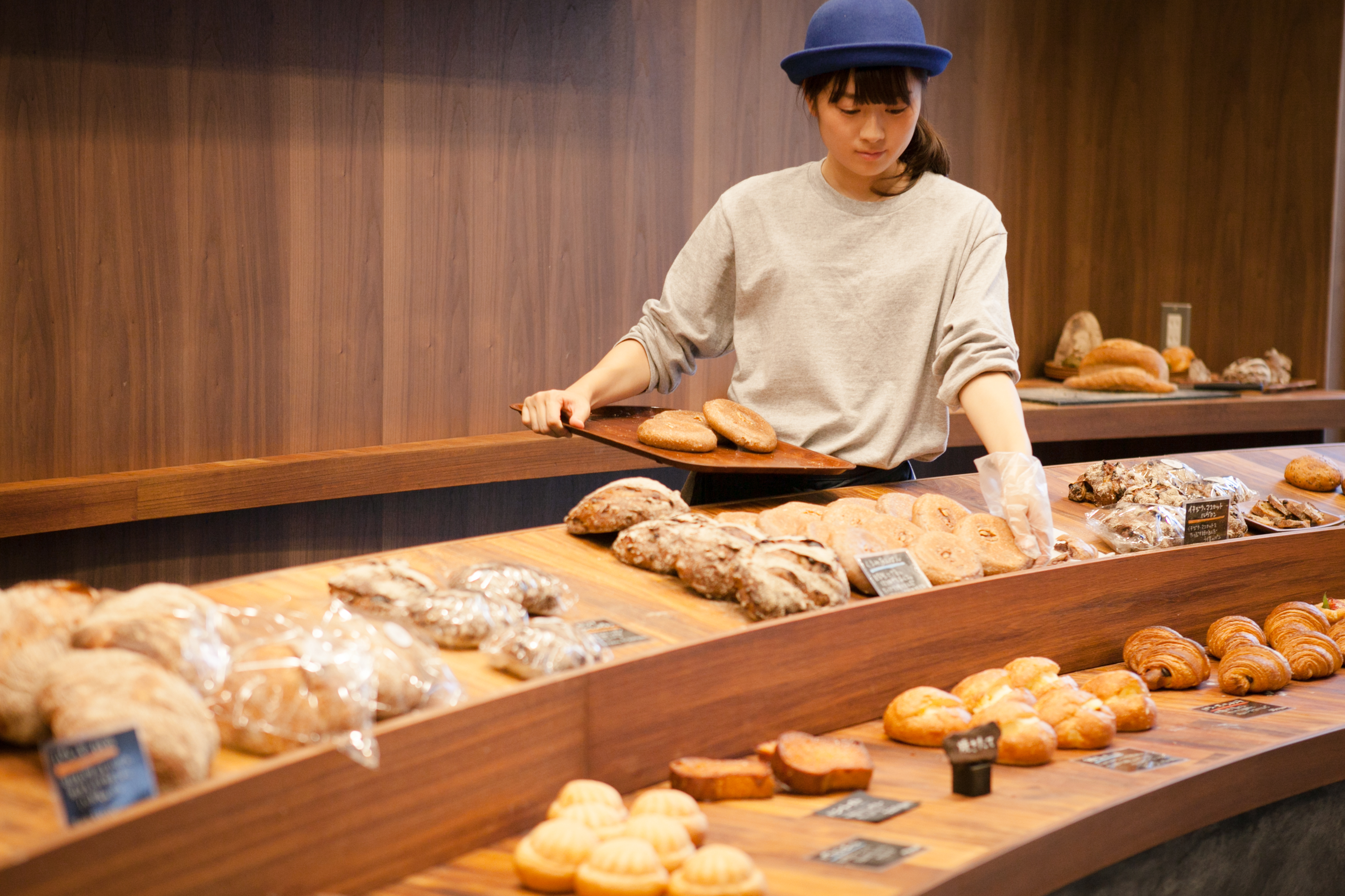 Carefully crafted bread that utilizes the full flavor of wheat