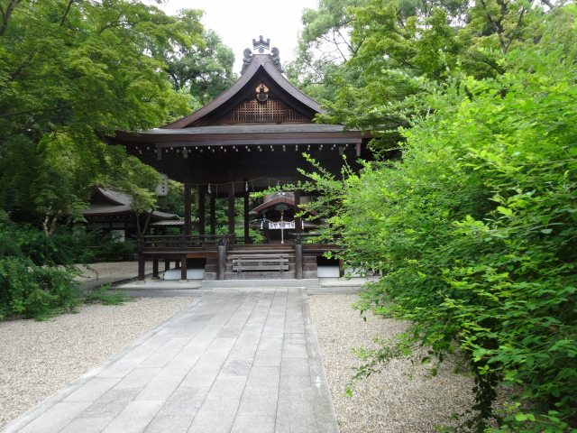 Nashinoki-Jinja Shrine
